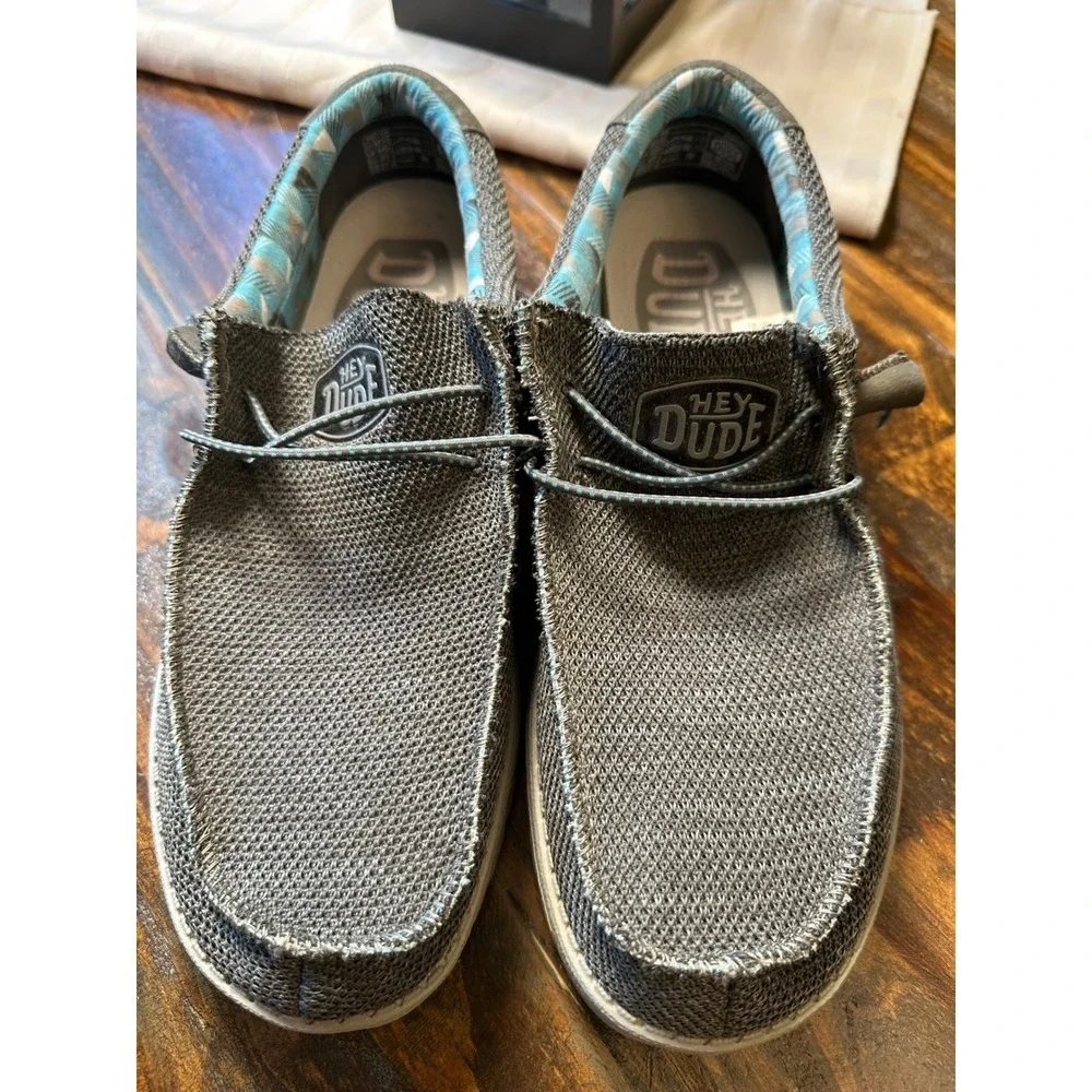 Hey Dude Wally Sox Charcoal Grey Men Slip On Loafers Size 10 40019-025